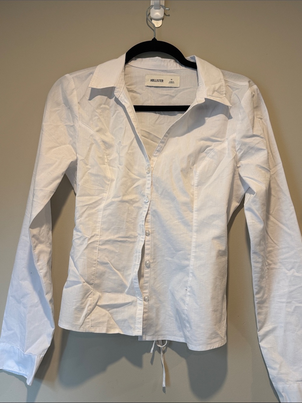 Hollister White Button-Down Fitted Long Sleeve Shirt